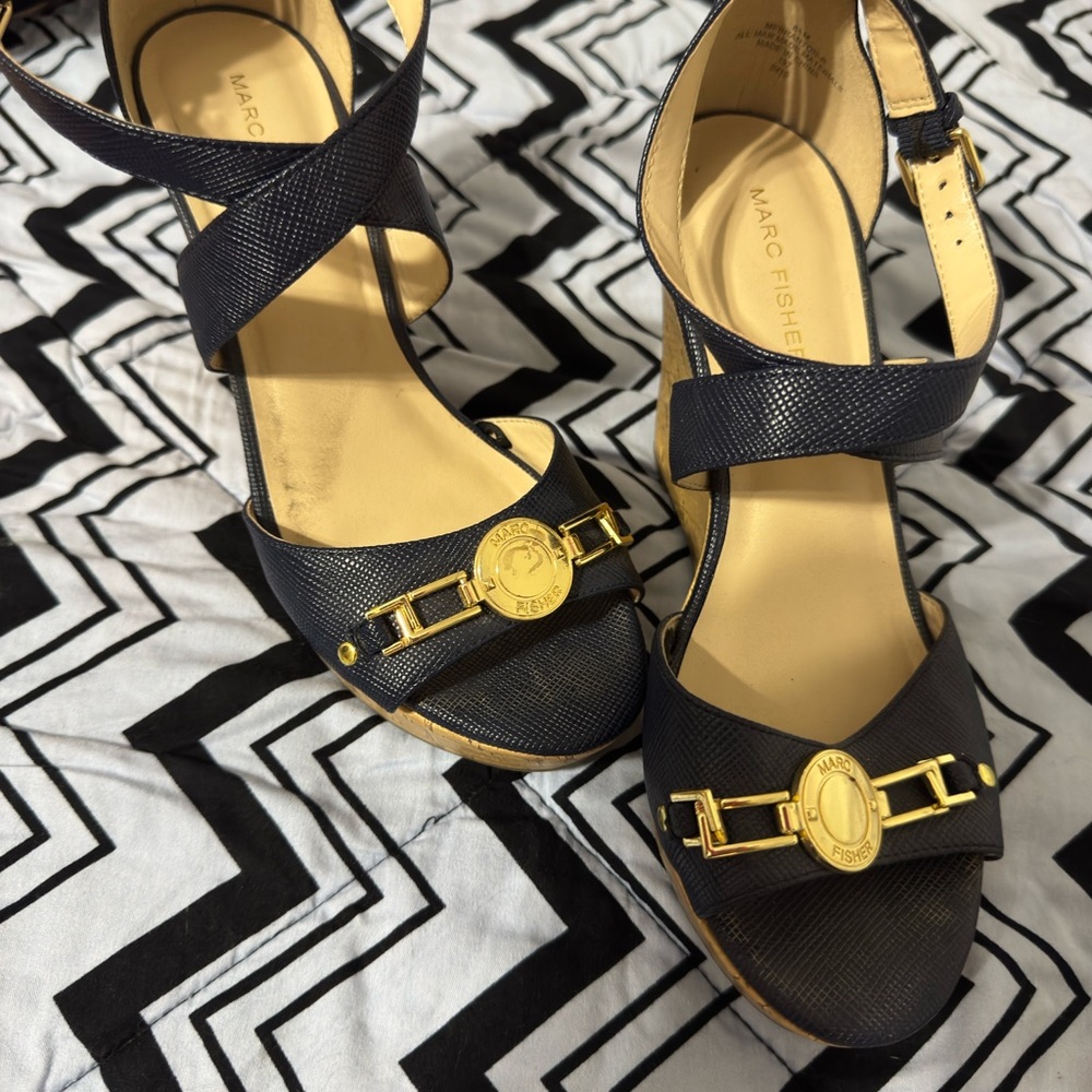 Marc Fisher Navy blue Wedge Sandals 8.5 EUC - Picture 11 of 11